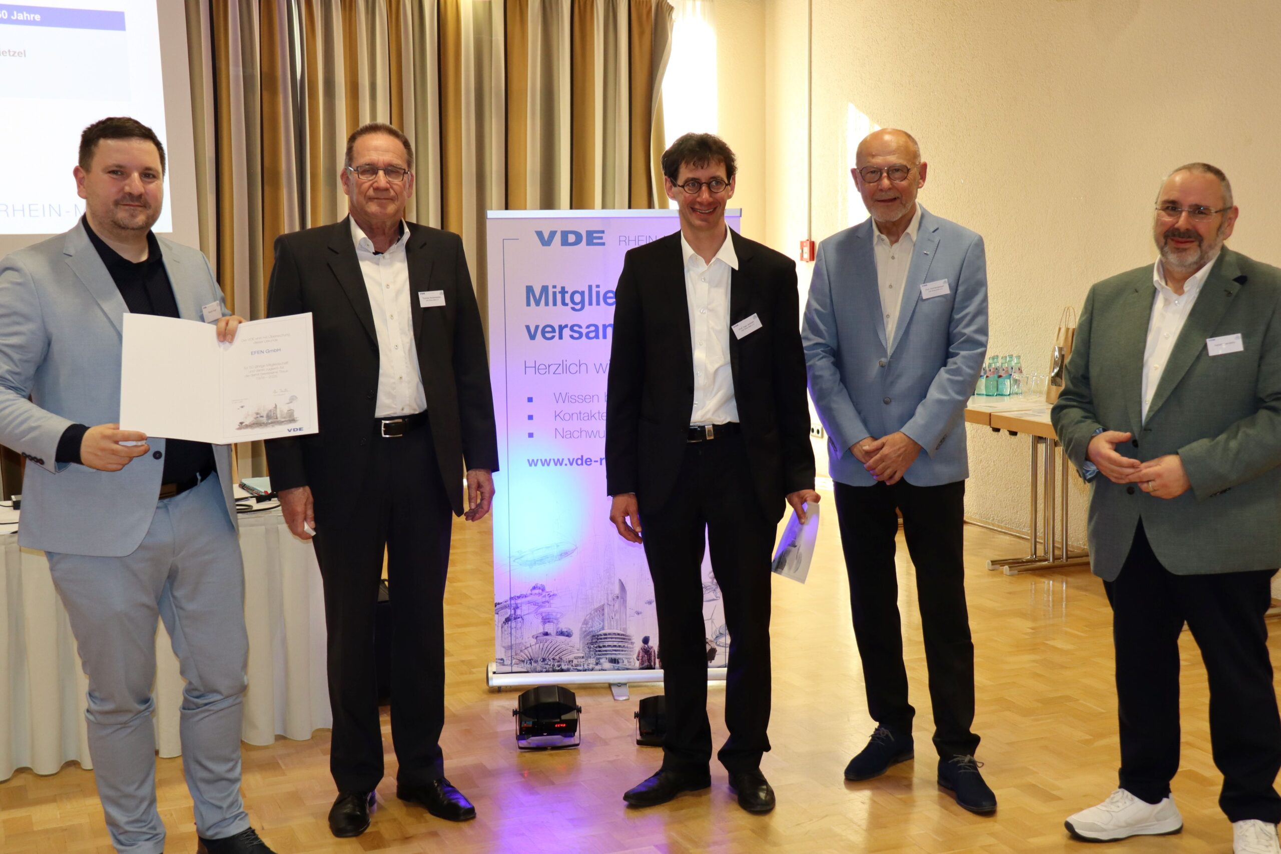 EFEN wurde für 50 Jahre Mitgliedschaft bei der VDE ausgezeichnet